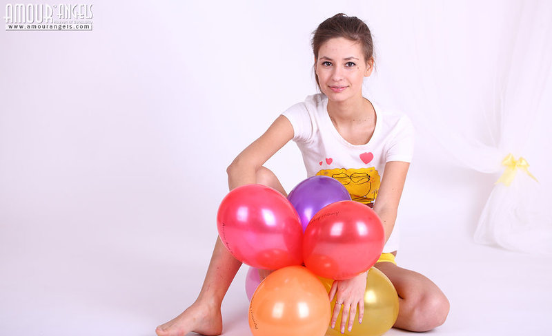 Дина, 22 года, 1 размер груди